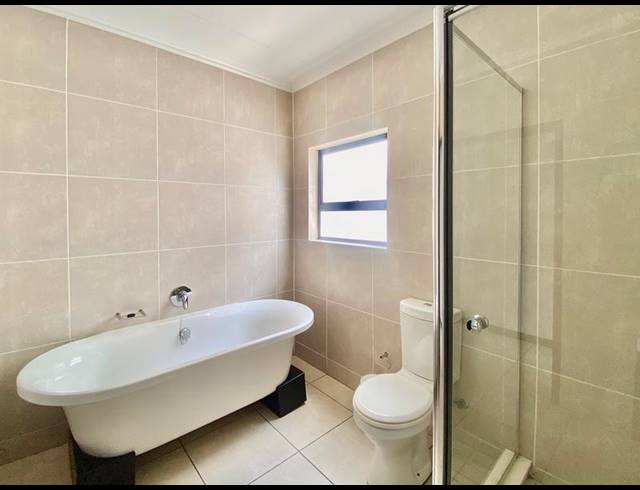 2 BEDROOM APARTMENT FOR SALE IN PETERVALE